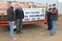 Partiolaisille polttopuu lahjoitus vuonna 2014 syksyllä